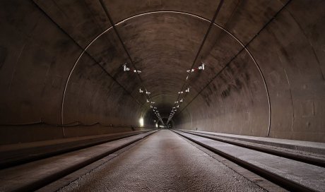 Géomètre topographe expérimenté pour la création d'un tunnel - Lyon - TerrAtlas